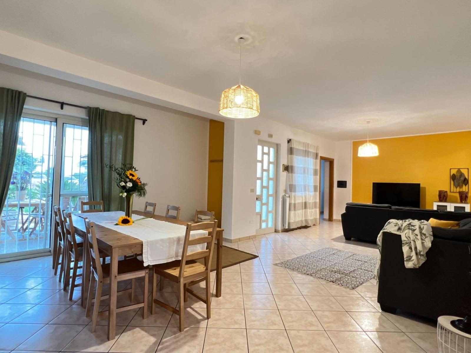 Livingapple Apartment สกาอูรี ภายนอก รูปภาพ