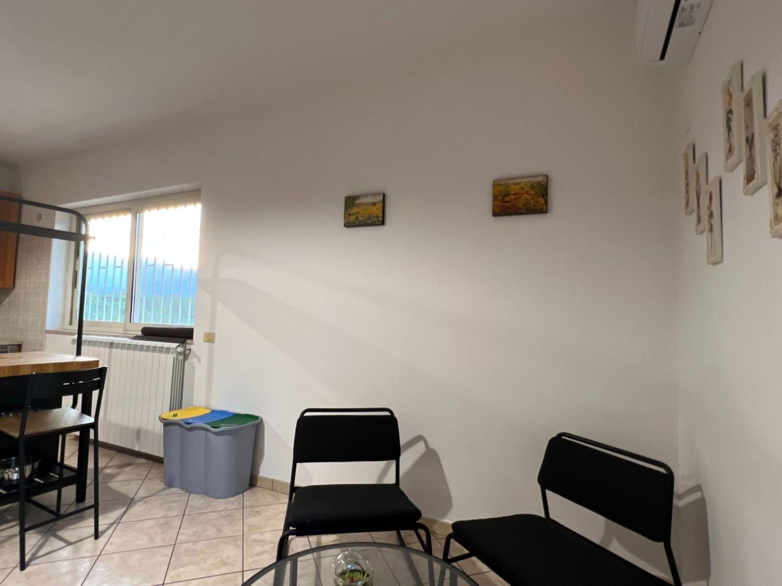 Livingapple Apartment สกาอูรี ภายนอก รูปภาพ